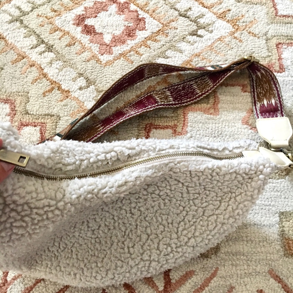 Anthropologie Teddy Bear Boho purse - Picture 5 of 13